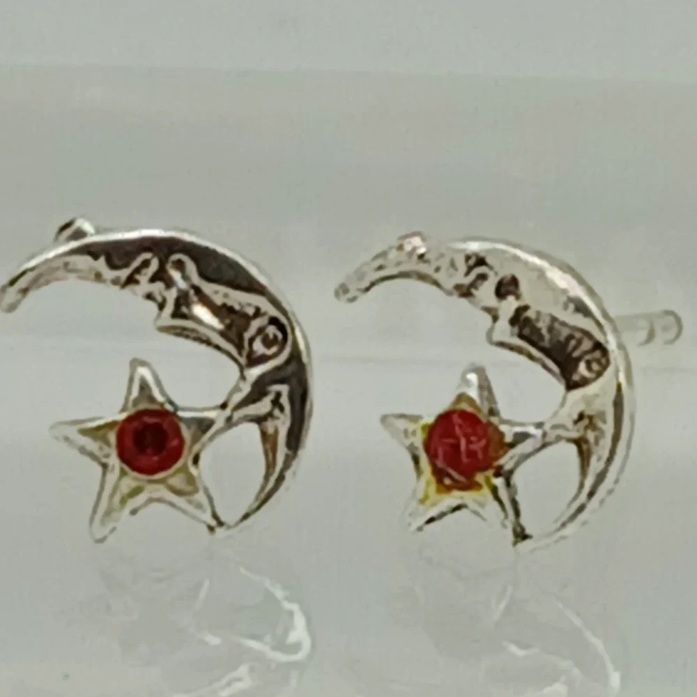 925 Sterling Silver Crescent Moon and Star Red Crystal‎ Stud Earrings Celestial
